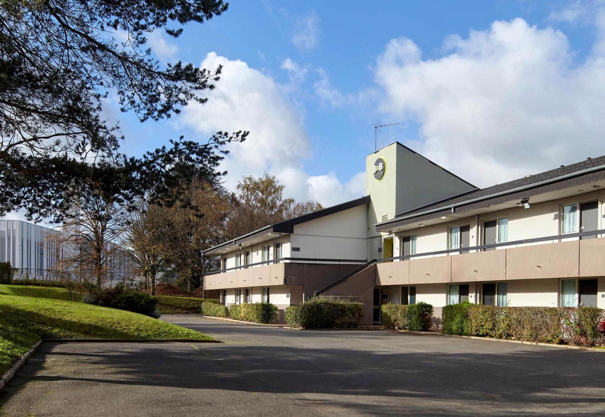 B&B Hotel Saclay Esterno foto