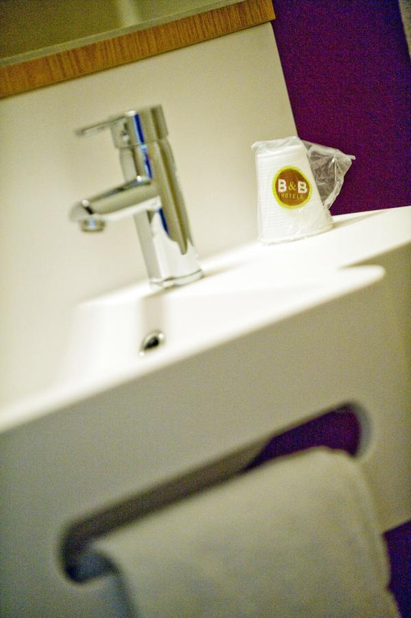 B&B Hotel Saclay Esterno foto