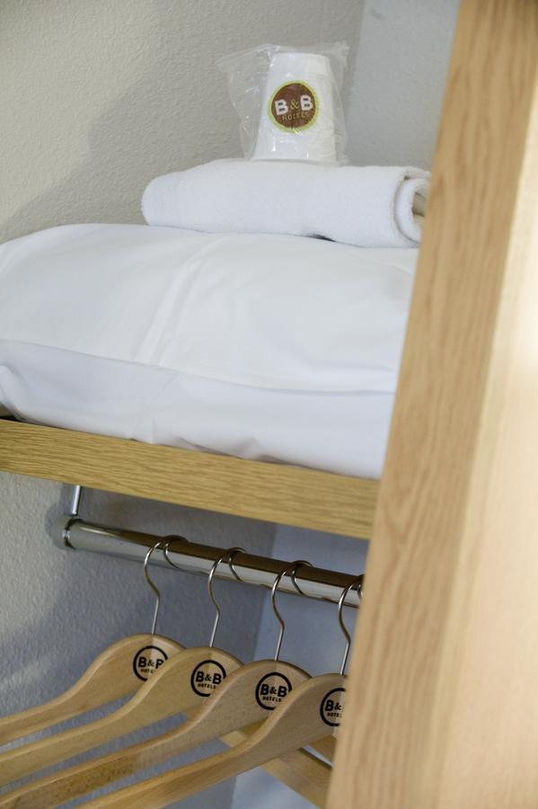 B&B Hotel Saclay Esterno foto